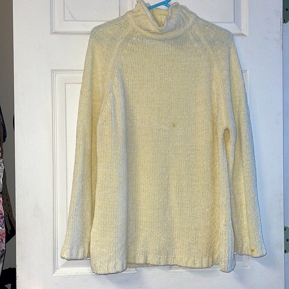 Carolyn Taylor Sweater - Picture 1 of 6